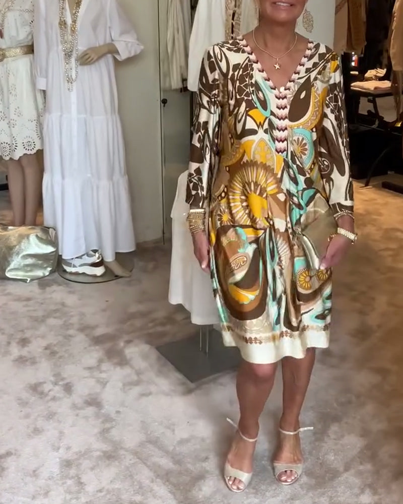 Della – Elegant Vintage Print Dress