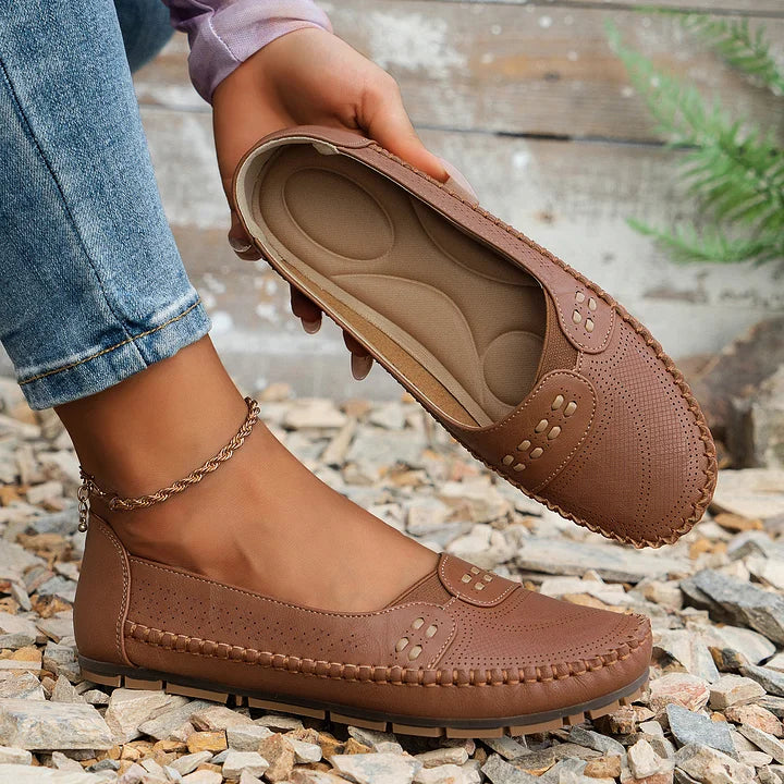 Thea – Comfortable Orthopedic Shoes for All-Day Ease