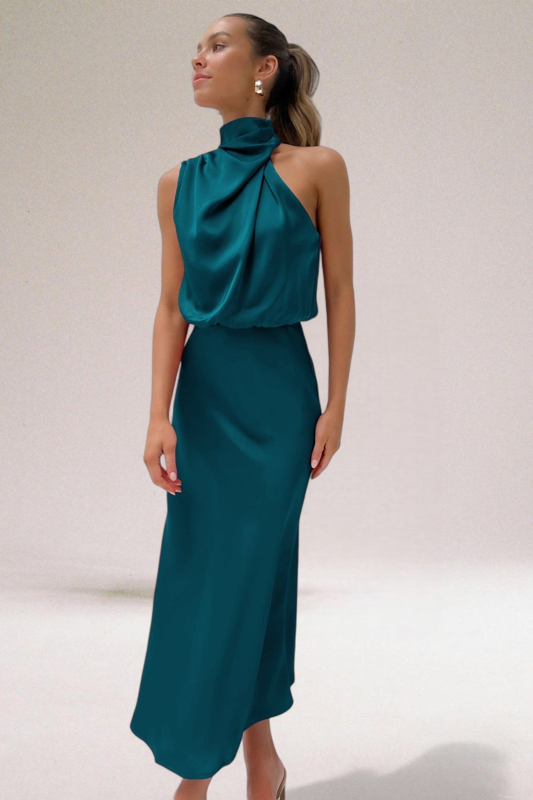 Ember – Women's Glamorous Halter Maxi Dress