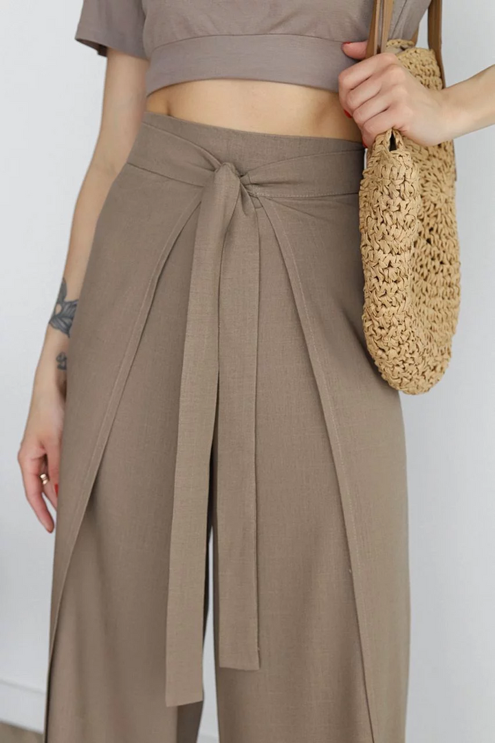 Raven – Wide Linen Trousers for Effortless Elegance