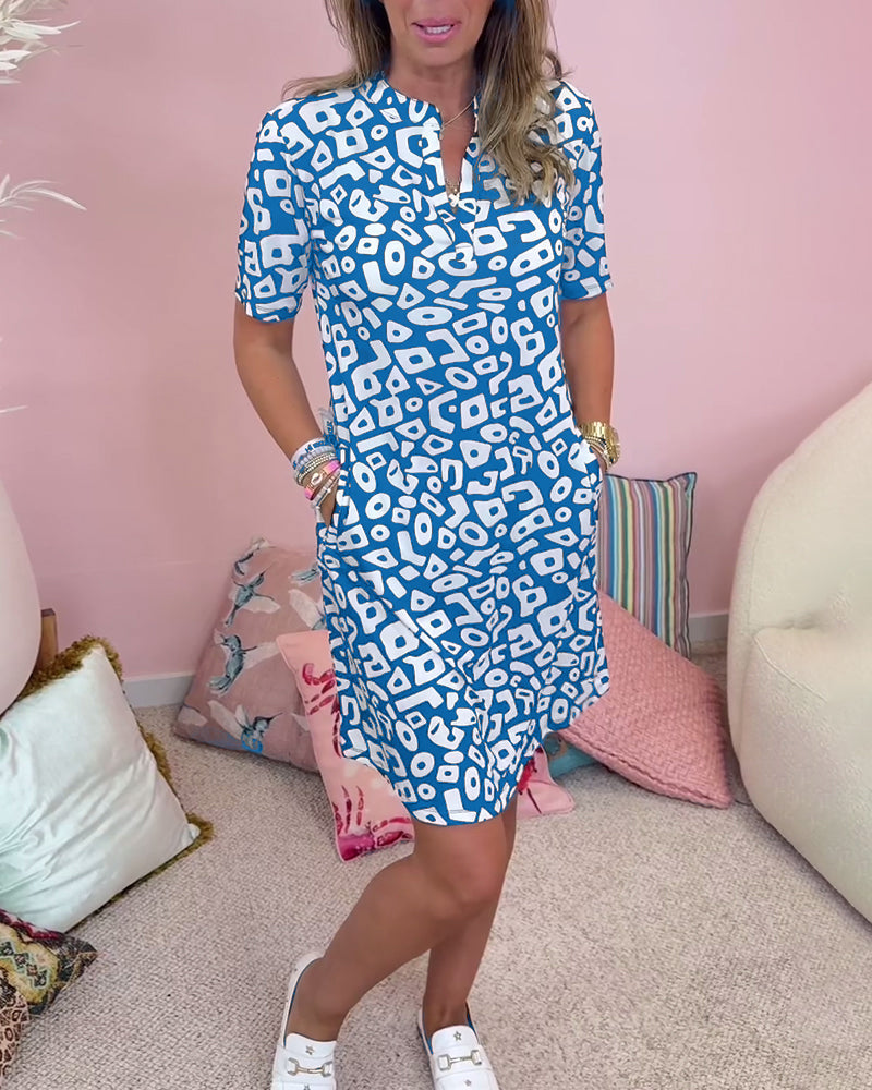 Junia – Printed V-Neck Dress with Pockets