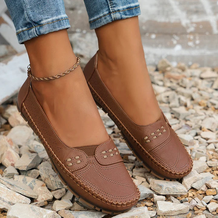 Thea – Comfortable Orthopedic Shoes for All-Day Ease