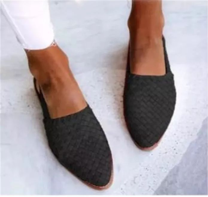 Adeline – Exquisitely Crafted Moccasins