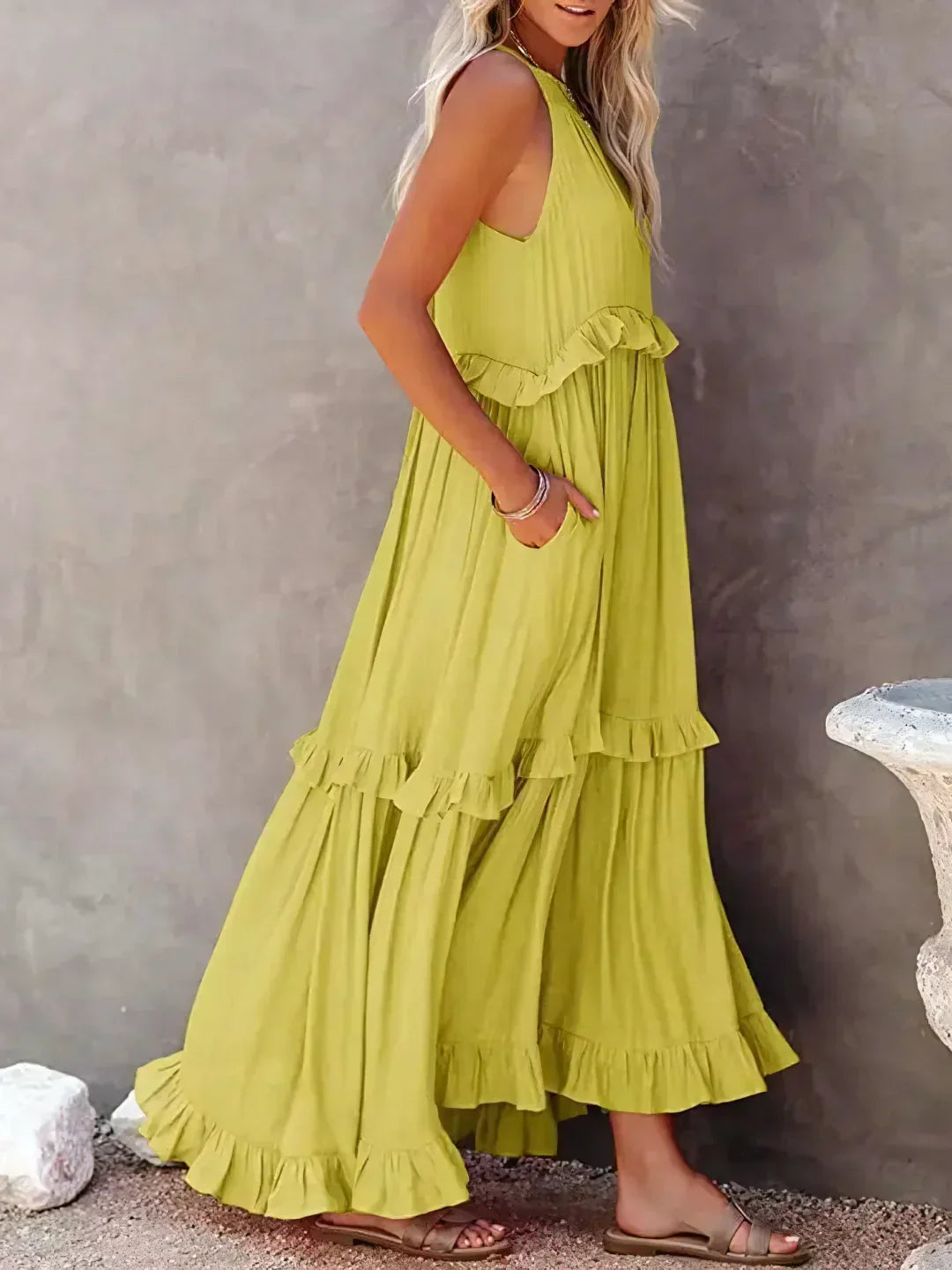 Elidi – Sunshine Breeze Halter Ruffle Maxi Dress with Pockets
