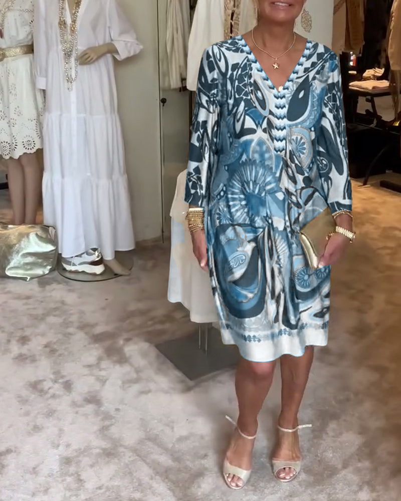 Della – Elegant Vintage Print Dress