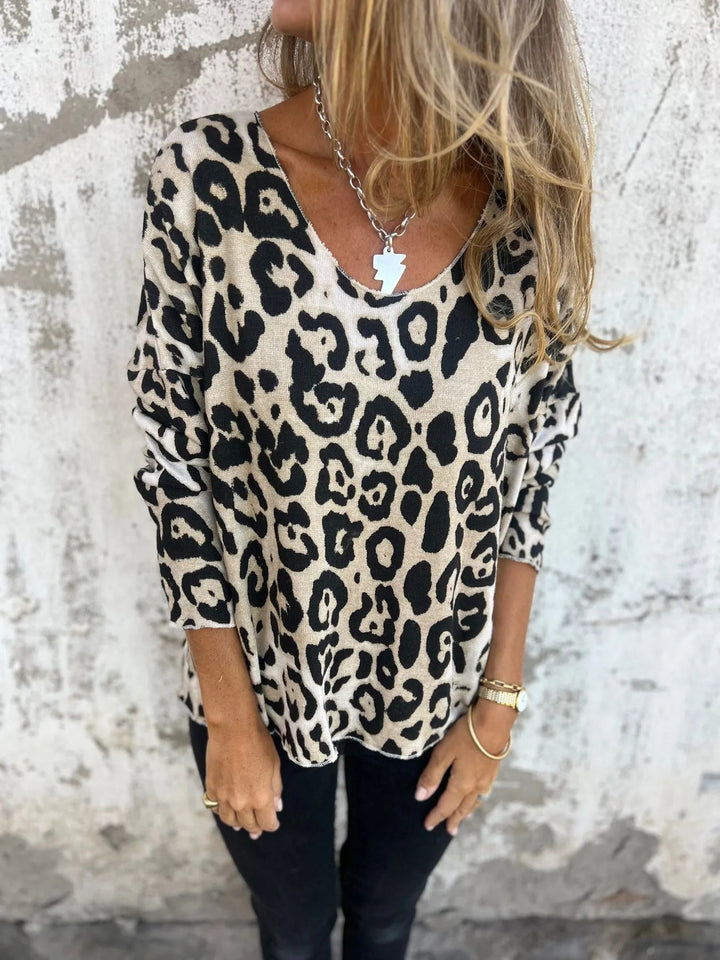 Mireya – Round Neck Leopard Print Blouse