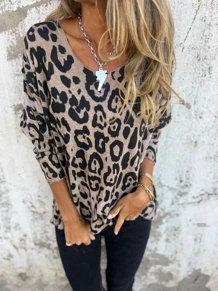 Mireya – Round Neck Leopard Print Blouse