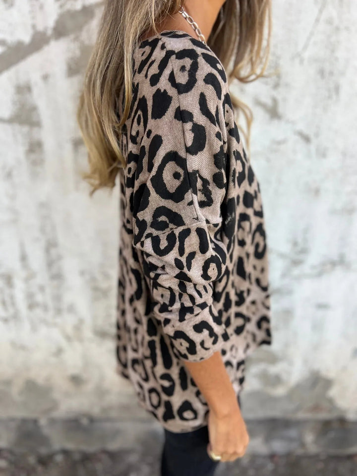 Mireya – Round Neck Leopard Print Blouse