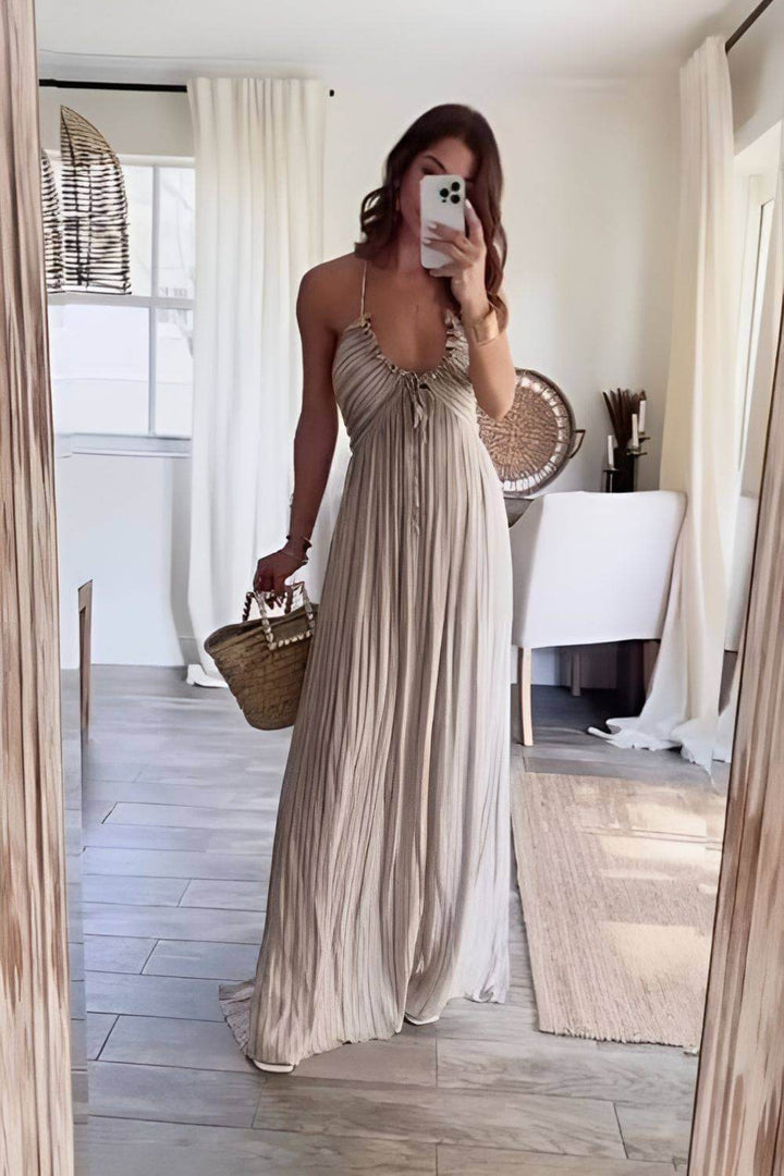 Sienna – Chic Pleated Maxi Dress