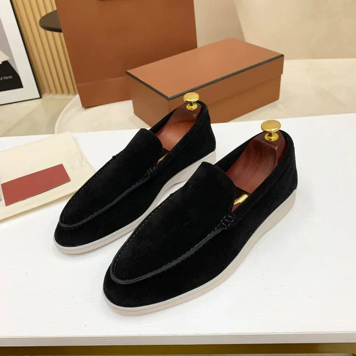 Karter – Suede Loafers with Structured Silhouette