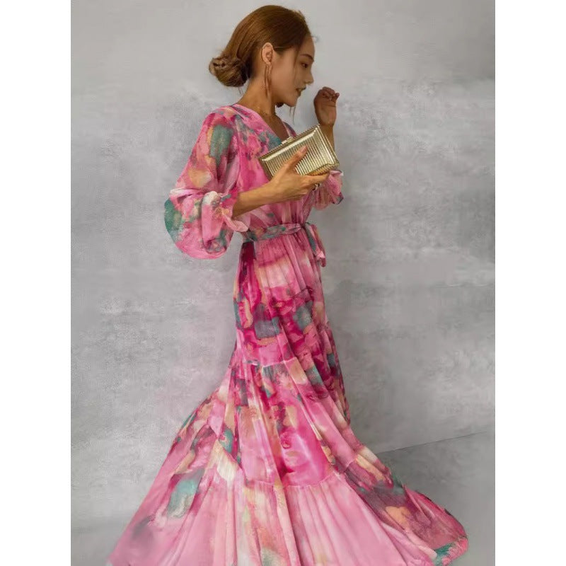 Juna – Elegant Floral V-Neck Dress