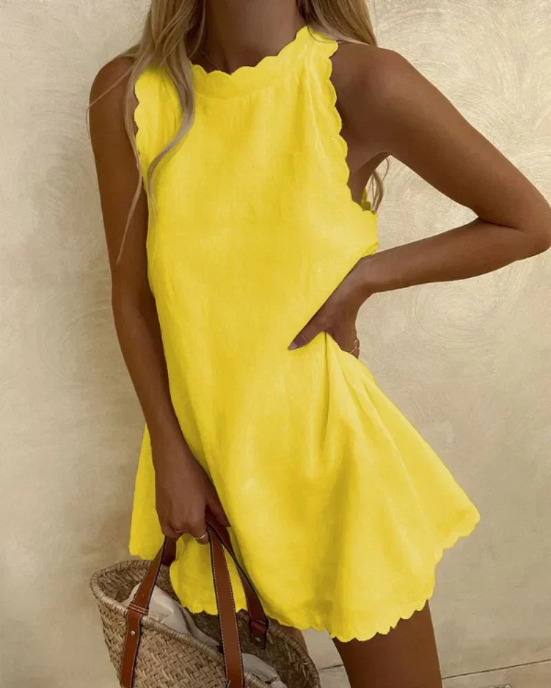 Giada – Scalloped Edge Sleeveless Dress