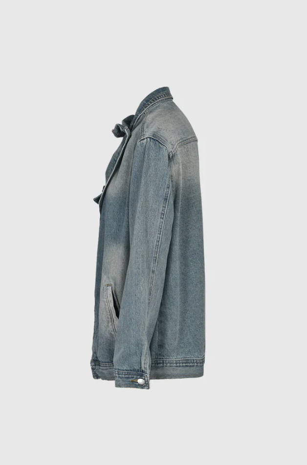 Nova – Artistic Denim Jacket for Bold Self-Expression