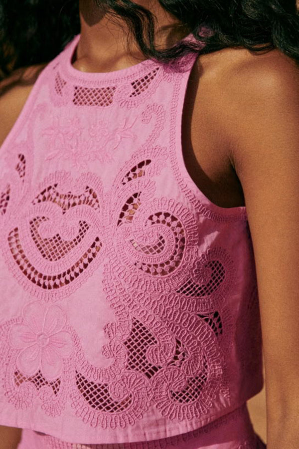 Zuri – Pink Lace Set for Effortless Summer Elegance