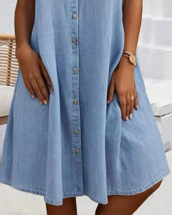 Elara – Short Sleeve Button Denim Dress