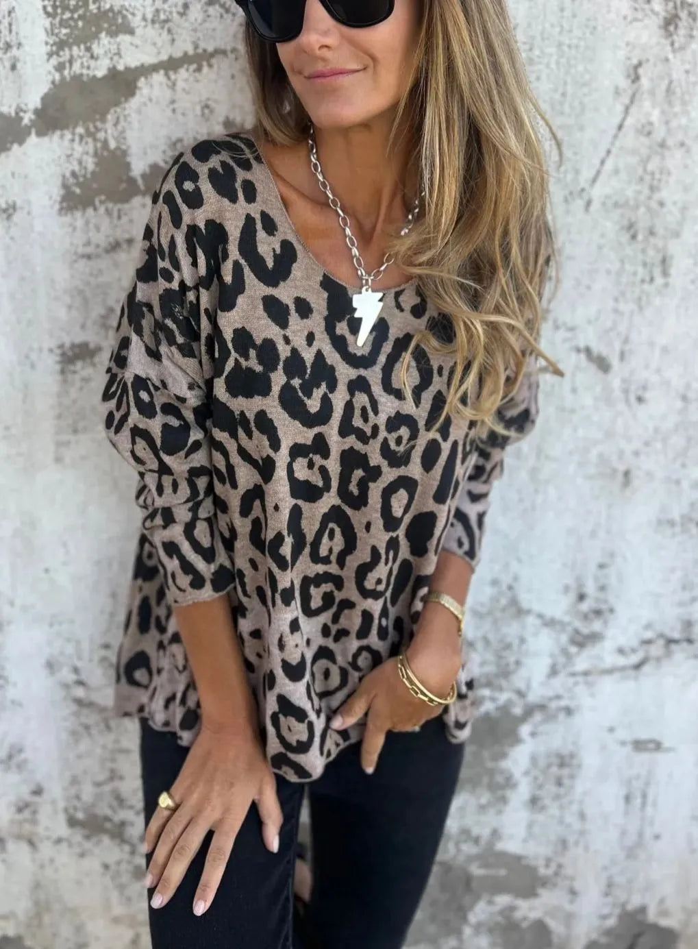 Mireya – Round Neck Leopard Print Blouse