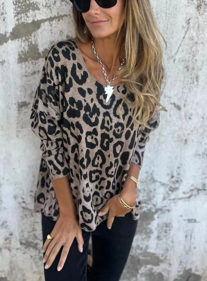 Mireya – Round Neck Leopard Print Blouse
