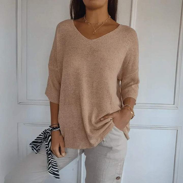 Hadley - Slimming V-Neck Top