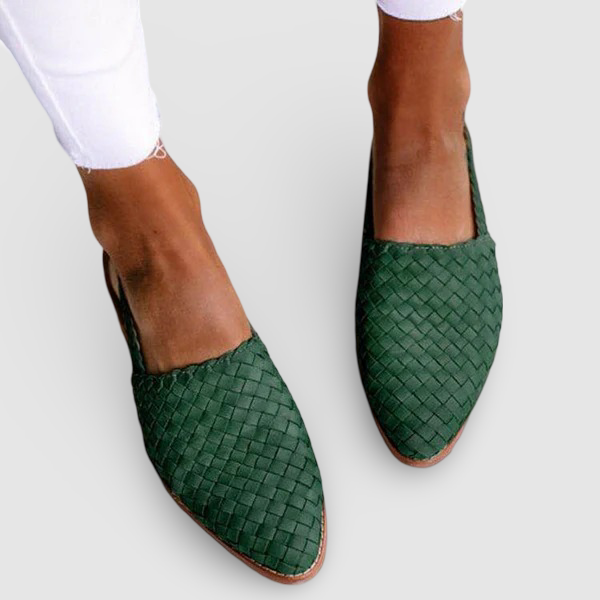 Adeline – Exquisitely Crafted Moccasins