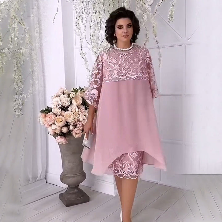 Amaris – Transparent Lace Dress in Layering Look