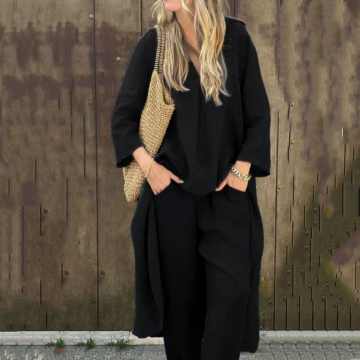 Ellie – 2-Piece Set with Loose Pockets and V-Neck