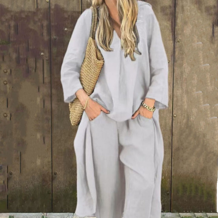 Ellie – 2-Piece Set with Loose Pockets and V-Neck